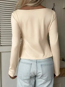 CovetEZ 白色休閒浪漫優雅女款對比蕾絲心形領長袖T恤，適合日常白天約會度假秋季穿著 - 杏色 - 查看 2