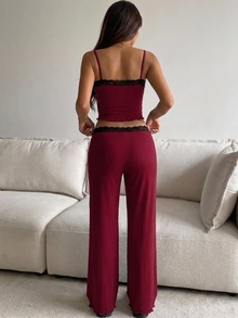 Livesso 女款蕾絲拼接細肩帶背心與長褲睡衣套裝 - 酒紅色 - 查看 2