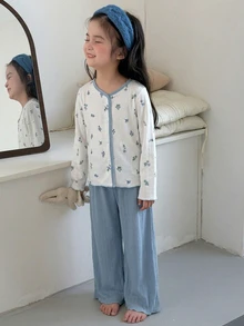 Dazy Kids Young Girl) Floral V-Neck Colorblock Top + Straight Leg Casual Pants 2 Pieces Loungewear Set - Blue - View 4