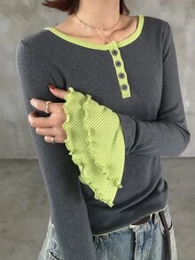 FRIFUL Kaos Wanita Lengan Lebar Kasual dengan Kancing Setengah Plaket Warna Kontras - Grey - View 7
