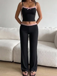 Livesso 女款蕾絲拼接細肩帶背心與長褲睡衣套裝 - 黑色 - 查看 5