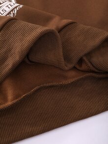 SHEIN 青少年女孩學院風 2 合 1 字母圖案印花衛衣套頭上衣與格紋百褶裙 秋冬加厚法蘭絨兩件套服裝組合 - 摩卡棕 - 查看 7