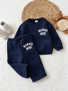 SHEIN Playful Pals 中性款秋冬圓領長袖運動衫與慢跑褲套裝，MAMA'S MINI 字母印花柔軟運動衫嬰兒套裝，寬鬆休閒幼兒男孩居家與戶外日常穿著 - 寶藍色 - 查看 4