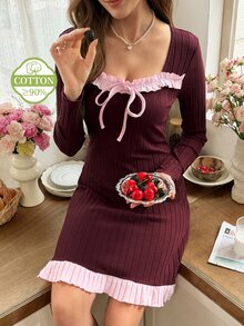 Snug Reverie Gaun Tidur Lengan Panjang Pas Badan dengan Hiasan Rumbai Warna Kontras dan Motif Patchwork Leher Persegi - Burgundy - View 1