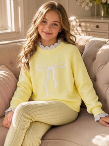 SHEIN Tween Girl CasualPullover Sweater, Elegant Embroidery Lace Trim Heart Embroidery Loose Raglan Sleeve Pullover Sweater, Soft Comfortable Thickened - Yellow - View 2