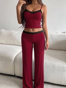 Livesso 女款蕾絲拼接細肩帶背心與長褲睡衣套裝 - 酒紅色 - 查看 1