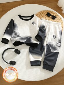 SHEIN 小男孩休閒極簡舒適街頭風 紮染學院風 條紋拼色 寬鬆運動休閒舒適長袖衛衣與長褲兩件套 夏季適用 - 彩色 - 查看 4