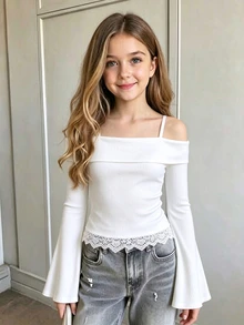 SHEIN Reset Phase 女童優雅甜美風經典黑色喇叭袖T恤，可調節肩帶露肩上衣，對比蕾絲下擺，適合季節過渡、返校、舞蹈派對、外出及其他場合 - 白色 - 查看 1