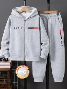 SHEIN 2件組兒童青少年男孩休閒運動學院風百搭巴黎字母印花灰色連帽外套與長褲套裝，適合通勤、上學、日常休閒、度假、旅行、運動，秋冬款 - 灰色 - 查看 3