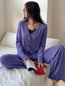 DAZY طقم ملابس نوم نسائي كاجوال يومي للمنزل من توب كاميسول بتصميم دانتيل مرقع وبنطلون طويل للخريف - ازرق ضبابي - مشاهدة 4