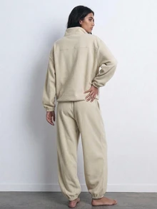 DAZY Women's Letter Pattern Long Sleeve Thermal Lined Sweatshirt And Pants Casual Pajama Set - Khaki - View 2