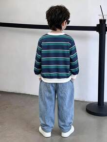 SHEIN 2件組小男孩可愛白色秋季運動衫與藍色丹寧運動服，返校季夏季校園，兒童長袖小男孩兩件式牛仔套裝 - 彩色 - 查看 2