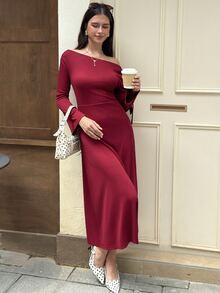 MainGRL Women's Red Knitted Off-Shoulder Long Casual Versatile Sweet And Spicy Sleeve Long Dress - Red - View 6