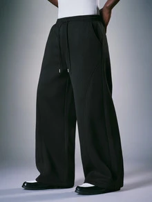STYNVO Celana Sweatpants Pria Warna Polos dengan Tali Serut di Pinggang dan Kantong Celana Sweatpants Longgar - Hitam - View 1