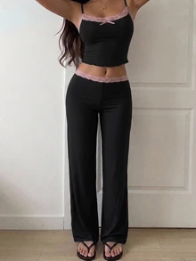 Livesso 女款蕾絲拼接細肩帶背心與長褲睡衣套裝 - 黑色 - 查看 6