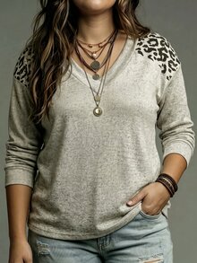 Selamara Women's Autumn/Winter New Hot-Selling Leopard Print Pattern Casual Versatile Layered V-Neck Plus Size T-Shirt - Multicolor - View 3