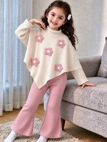 SHEIN 2件組女童幼兒套裝，溫柔復古風，3D鉤編花朵貼飾裝飾，高領蝙蝠袖長袖不對稱下擺上衣，搭配直條紋開衩喇叭褲，獨特時尚套裝，適合日常穿著、休閒聚會，秋冬款 - 粉色 - 查看 3