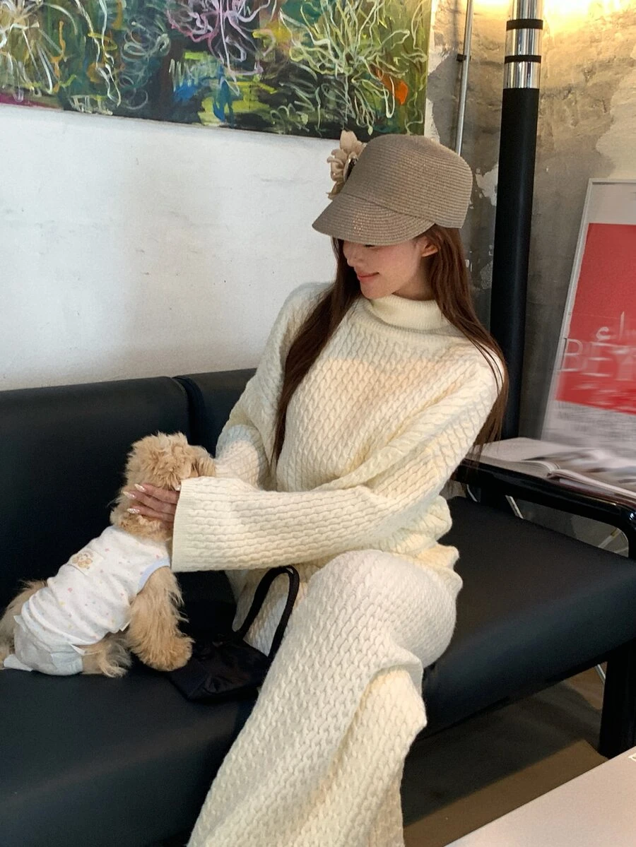 DAZY Setelan 2 Potong Wanita Gaya Korea: Sweater Lengan Panjang dan Celana Kasual Longgar - Putih - View 1