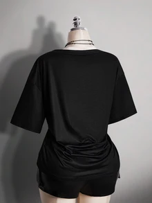 SHEIN ICON 女款萬聖節黑色哥德風骷髏印花T恤 - 紅色和黑色 - 查看 10