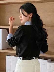 DAZY 女款拼接撞色 2 合 1 連袖領休閒度假韓風秋冬針織衫 - 黑色 - 查看 6