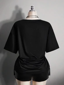 SHEIN ICON 女款萬聖節黑色哥德風骷髏印花T恤 - 紅色和黑色 - 查看 2