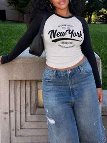 Livesso Letter Print Short Raglan Sleeve Sexy Long Sleeve T-Shirt - Light Grey - View 1