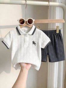 Souflis Souflis 男嬰深灰色馬匹印花夏季提花 Polo 領短袖短褲兩件套 - 灰色 - 查看 8