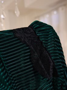 MuseNap CURVE Dark Green Vertical Ribbed Velvet 2 Pieces Pajama Set For Women, Contrast Lace V-Neck With Patchwork Cuffs And Ruffle Trim, Loose Long Sleeve Top And Long Pants, Luxury Loungewear - Dark Green - View 7