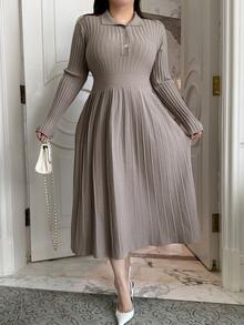 Dazy Plus Solid Color Fitted Elegant Mid-Length Fun Commuter Sweater Dress - Grey - View 1