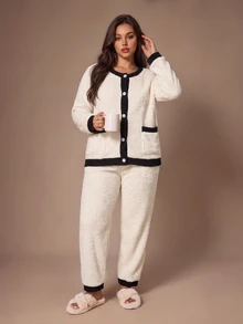 Lazeform Plus Size Minimalist Casual Patchwork Coral Fleece Pajama Set - Multicolor - View 4
