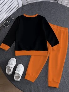 男童拼色格紋圓領運動衫套裝，秋季新款 2 件套服飾，獨特橘黑對比設計，寬鬆休閒版型，活力造型，百搭風格，適合日常穿著與戶外活動，簡約時尚，輕鬆打造帥氣男孩造型，多尺寸可選，熱銷新款長袖上衣與長褲套裝 - 彩色 - 查看 2