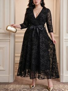 Vibekara Đầm dài Jacquard xuyên thấu cổ chéo size lớn - màu đen - Xem 7