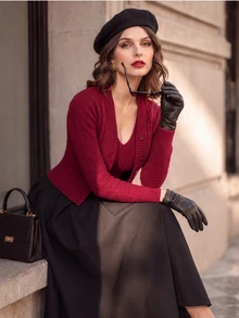 SHEIN مجموعة من قطعتين للنساء: توب بدون أكمام وكارديجان محبوك بأكمام طويلة وفتحة صدر واحدة - عنابي اللون - مشاهدة 6