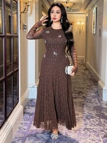 Feyla Gaun Renda Elegan Desain Baru dengan Bordir Indah, Pinggang Ramping, dan Potongan yang Membentuk Tubuh Ideal untuk Acara Jamuan - Dusty Pink - View 5