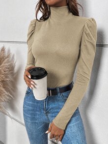 SHEIN Clasi 女款秋季簡約鈕扣裝飾泡泡袖高領長袖T恤 - 卡其色 - 查看 2
