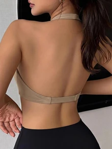 DAZY 1 buah Bra Yoga Olahraga Wanita Model Halter Twist Depan dengan Detail Kerutan, Warna Polos, Pakaian Dalam Wanita - Khaki - View 2