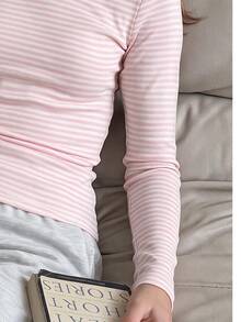 青少年女孩休閒復古慵懶甜美風，極簡亨利領粉色條紋修身圓領長袖打底T恤，適合秋冬，短版 - 彩色 - 查看 3