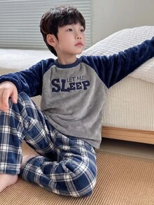 2pcs Men's Comfortable Soft Navy Blue Fleece Raglan Sleeve Sleepwear Set With Slogan Patch Embroidery, Long Sleeve Crew Neck Top And Blue Plaid Fleece Long Pants - Royal Blue - View 8