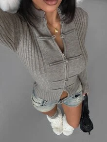 SHEIN HypeZone كارديجان صوف محبوك فضفاض بلون رمادي سادة برقبة عالية وأكمام طويلة وأزرار، بأسلوب شارع بسيط للنساء للخريف/الشتاء - رمادي - مشاهدة 9