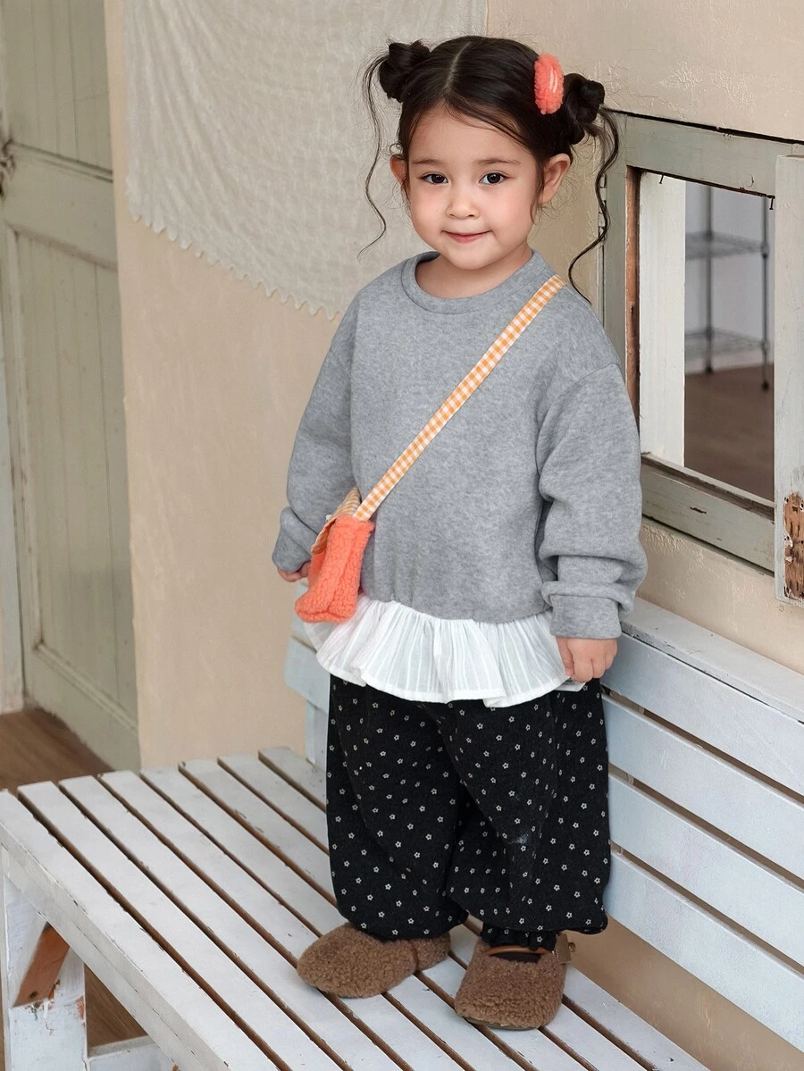 DAZY Baby Girl Korean Style Asymmetrical Shoulder Long Sleeve Sweatshirt, Autumn/Winter - Grey - View 1