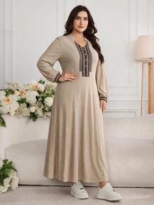 Al Najma Plus Size Women's Notched V-Neck Long Sleeve Print Patchwork Arabian Dress - Khaki - View 4
