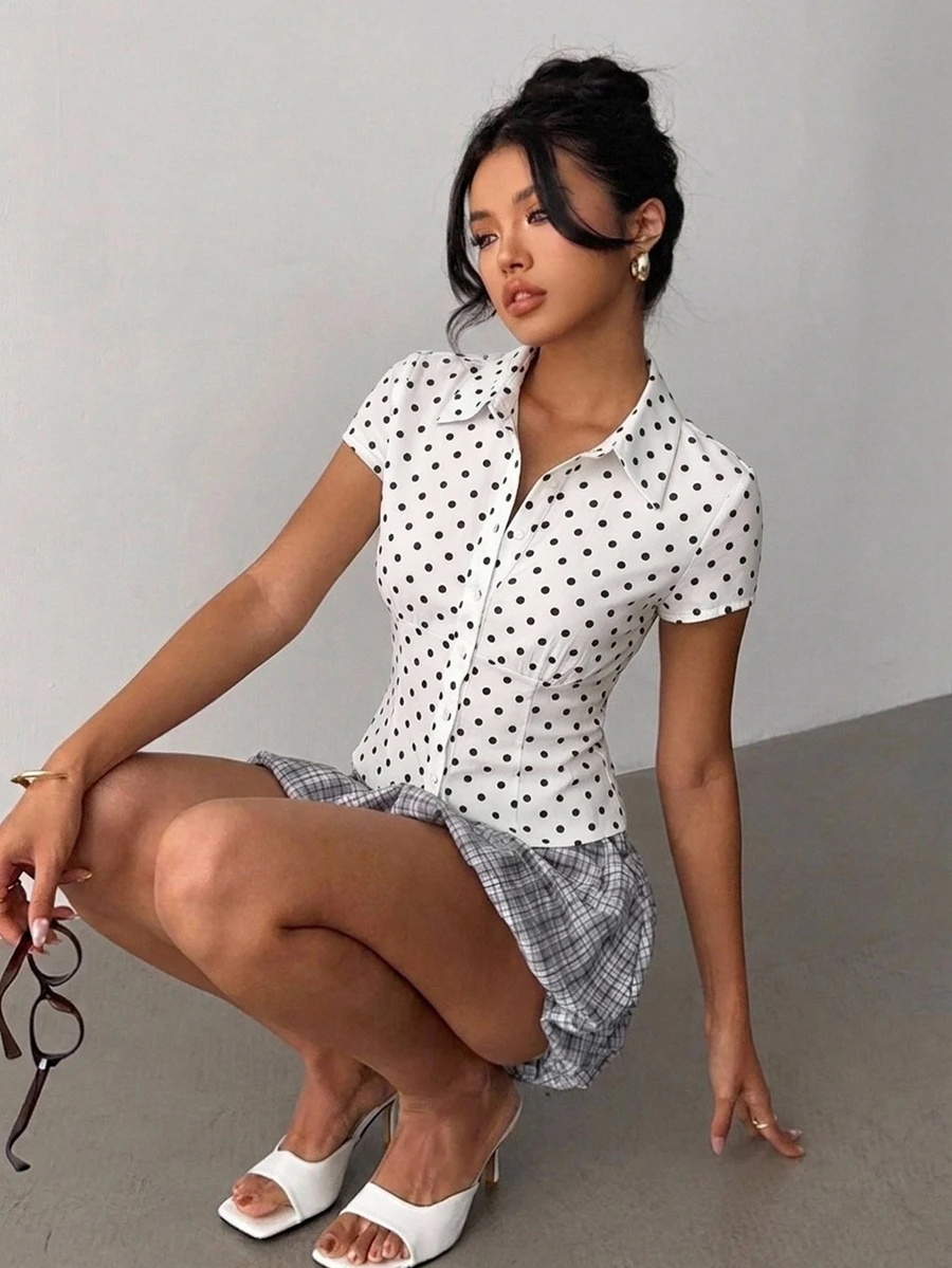 Aloruh 女款優雅春夏通勤日常極簡百搭旅行辦公純白色短袖抓皺收腰百褶襯衫，波點襯衫，休閒極簡日常百搭派對聚會機場穿搭Y2K上衣，女款秋季服飾，秋季穿搭，女款通勤穿搭，百搭上衣，外出穿搭，機場穿搭 - 白色 - 查看 1