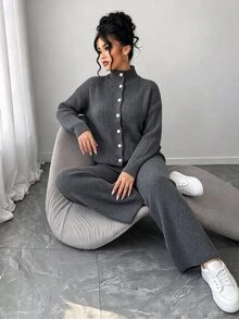 Linhara CURVE 大尺碼女款秋冬白色時尚休閒高領單排扣開襟衫與羅紋褲兩件套，寬鬆顯瘦毛衣，適合日常通勤與休閒場合 - 深灰色 - 查看 5