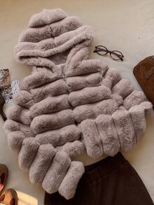 SHEIN EZwear 女款時尚純色毛茸茸連帽短版夾克，秋冬夜生活穿搭，米白色休閒優雅風 - 卡其色 - 查看 3