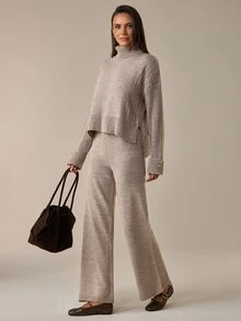 SHEIN طقم نسائي من قطعتين كنزة صوفية بياقة عالية وأكمام طويلة بلون موحد مع تفاصيل أزرار معدنية - بيج - مشاهدة 4