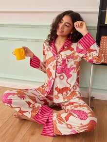 Chillnights Set Piyama Wanita Motif Sepatu Bot Koboi Barat & Bintang - MultiWarna - View 3