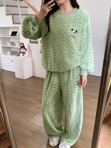 DAZY Women's Coral Fleece Pajama Set With Heart Pattern, Round Neck, Comfortable And Warm Loungewear Set - Green - View 8