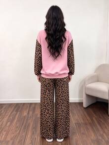 SHEIN Casuvi Kids 秋冬青少年女孩2件套，粉色拼接豹紋圓領衛衣與寬腿長褲，美式復古甜酷女孩套裝 - 彩色 - 查看 2