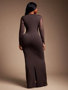 SHEIN SXY فستان بني طويل جداً محبوك بمرونة عالية بياقة V عميقة وتجاعيد وأكمام طويلة بقصة ضيقة - شوكولاته بني - مشاهدة 6