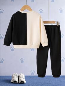 SHEIN | PAW Patrol 小男孩白色拼色卡通小狗印花寬鬆衛衣套裝 秋季長袖上衣與長褲 返校休閒穿搭 生日海灘造型 - 彩色 - 查看 2